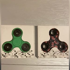 Fidget spinners (5 Count)